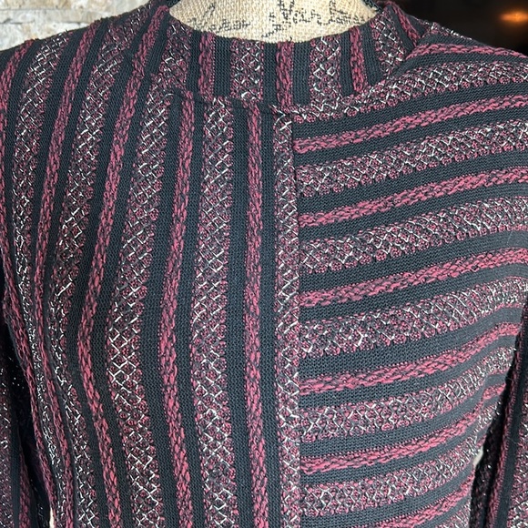 Anthropologie Akemi + Kin black maroon metallic mock neck 3/4 sleeve pullover - Picture 2 of 16